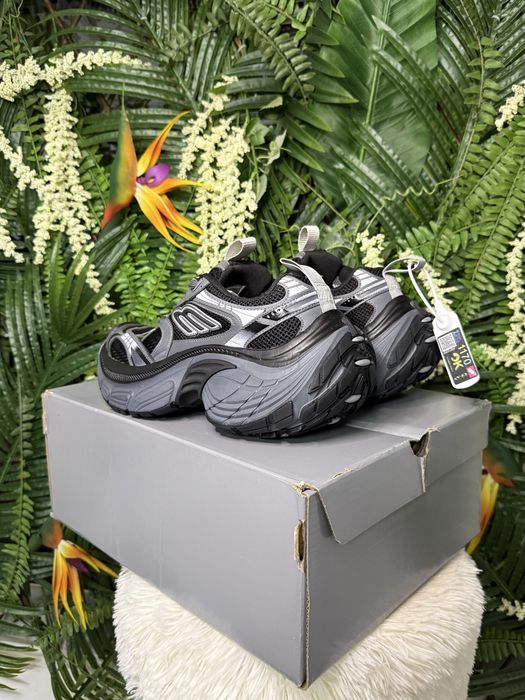 Balenciaga 6XL Sneakers Black