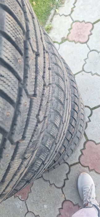 Продам шины в отличном состоянии