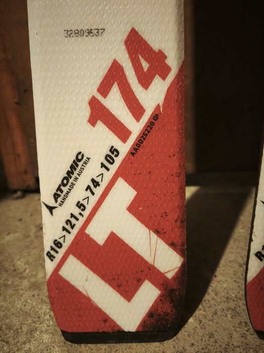 Atomic Redster LT 174см карвинг ски