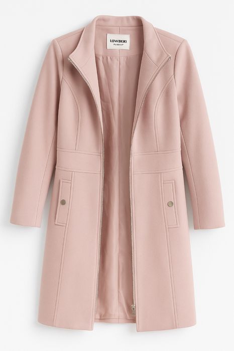 Женское розовое пальто