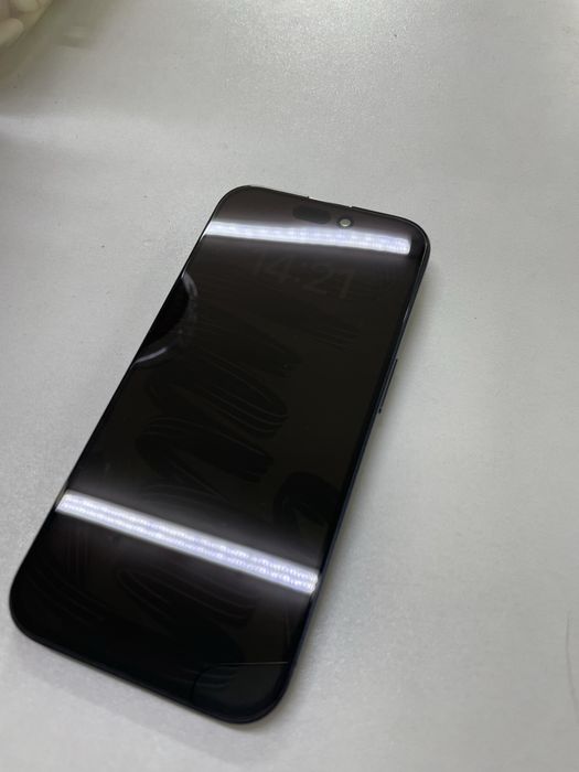 Продам IPhone 15 Pro