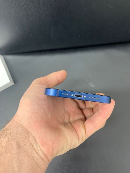 Айфон 12 128 в отличном состоянии