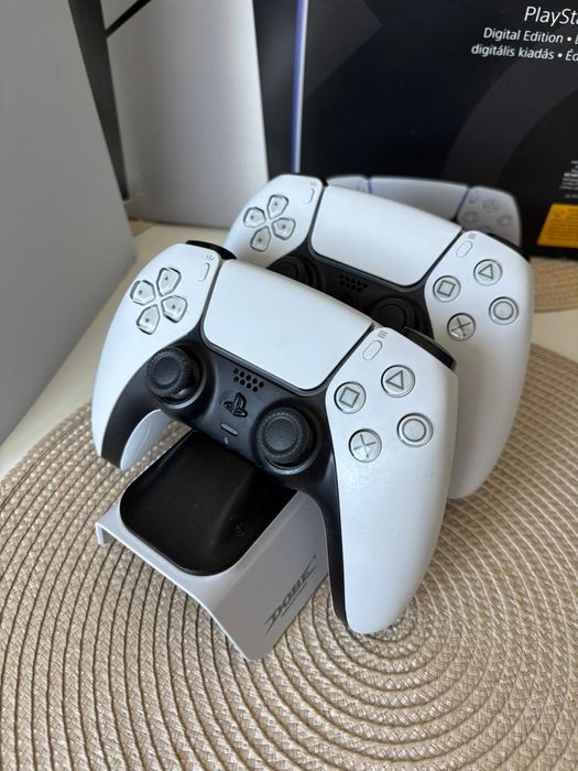 Продам Playstation 5 slim