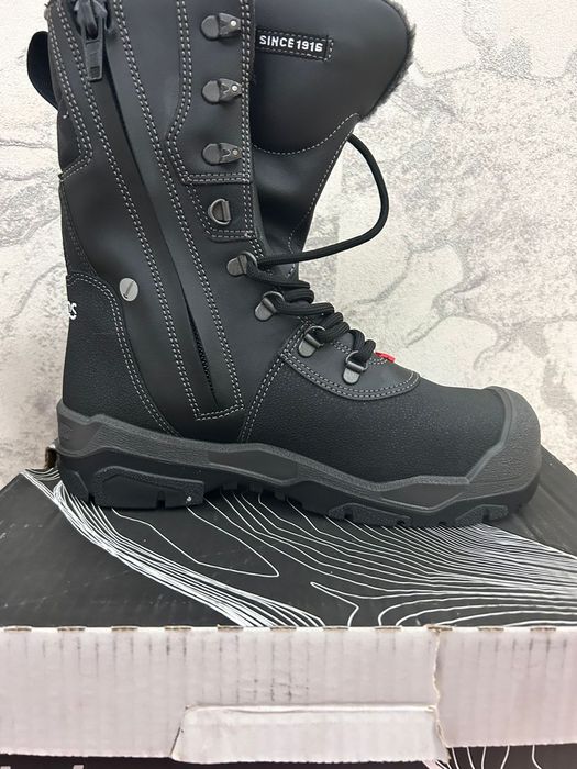 Ботинки зимние новые