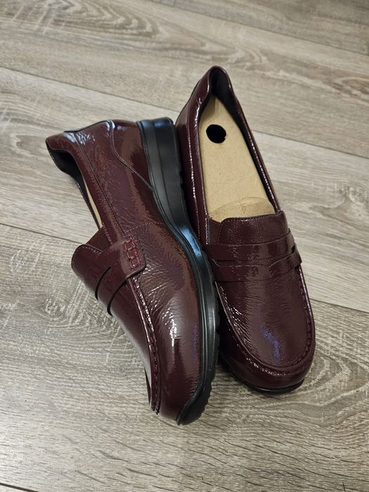 Кожаные женские туфли (лоферы)  38 размер