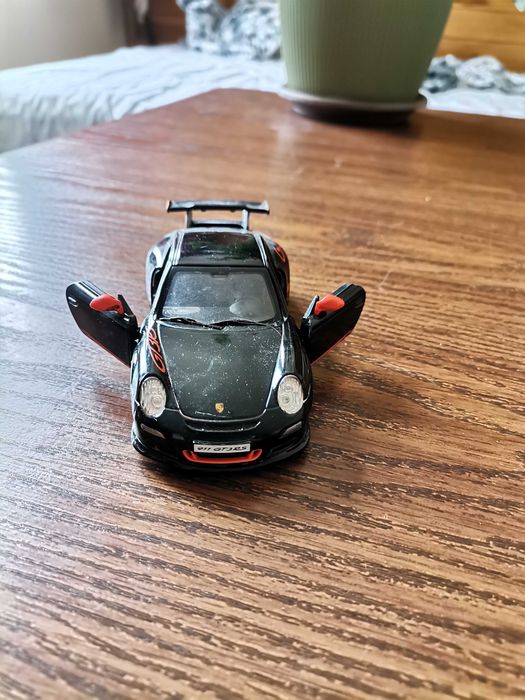 Количка 2010 porsche 911 gt3 rs 1/36  kinsmart