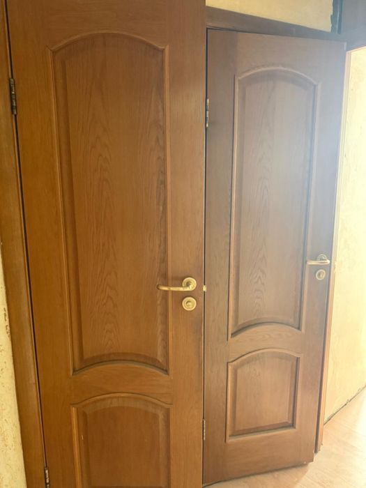 Продам двери межкомнатные