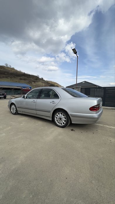 Mercedes-Benz E Class, 2001