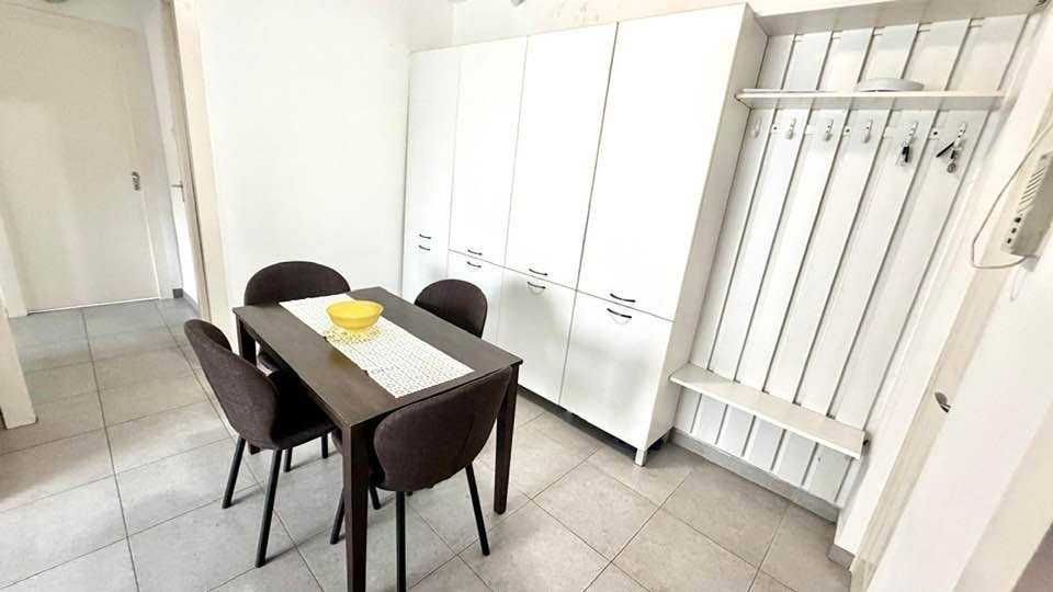 Apartament 3 camere de inchiriat Aleea Cornisa