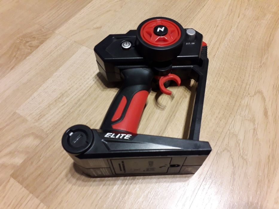 Telecomanda 2,4 GHz pentru automodel