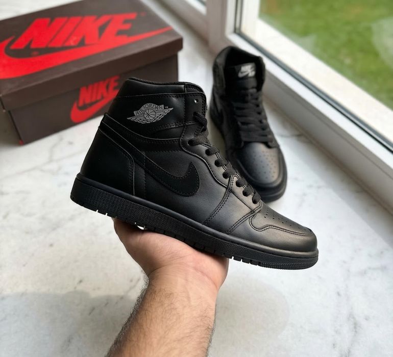 Adidasi Jordan 1 High Black - Full Box