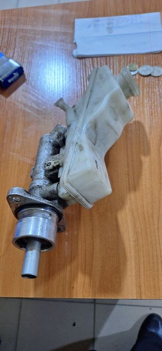 Главный цилиндр тормоза