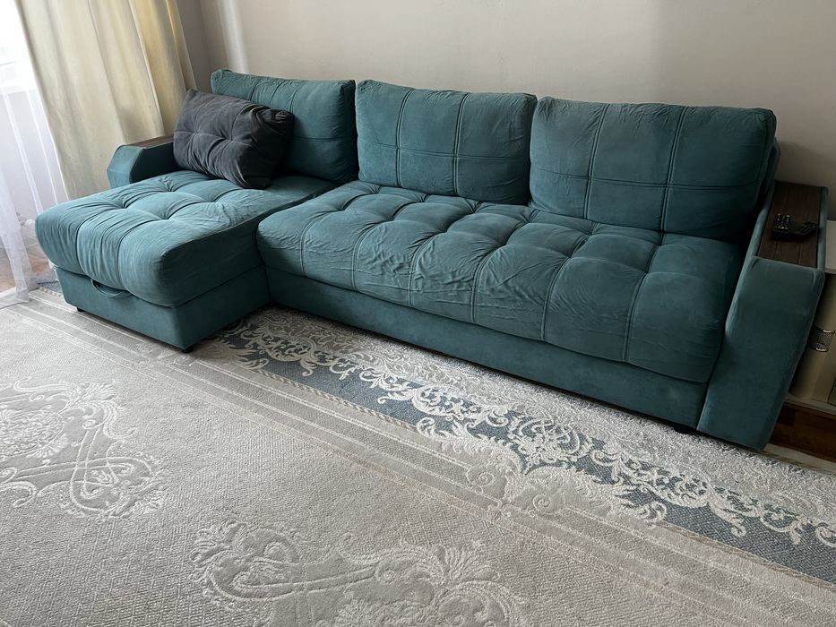 Диван б/у в хорошем состоянии