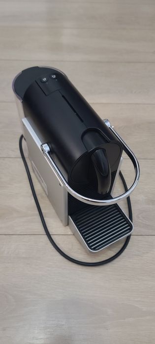 Nespresso Pixie, inca in garanție