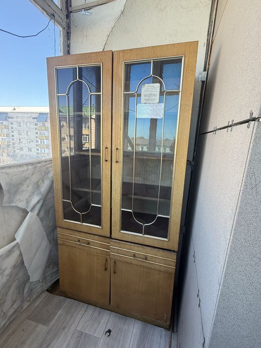 Книжный шкаф бесплатно