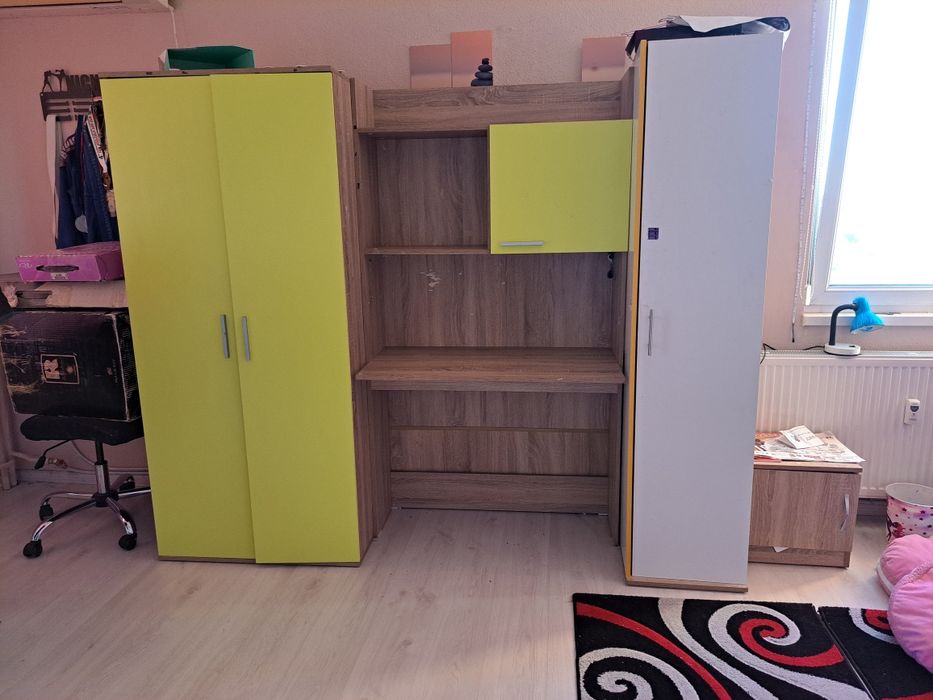 Гардероб с бюро и нощно шкафче