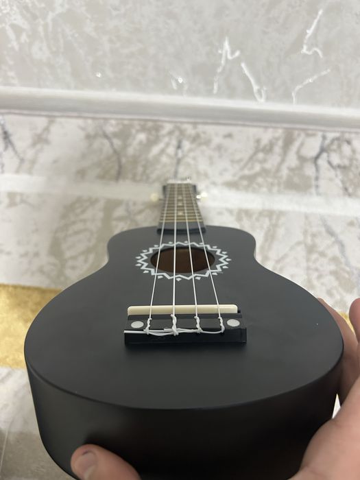 Укелеле Levinson