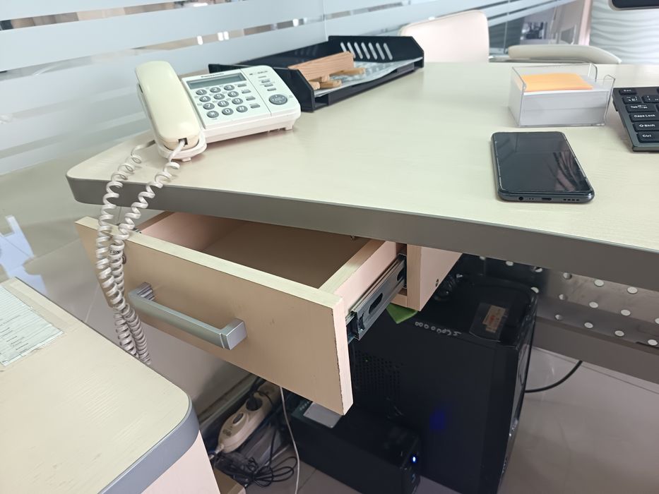 Стол и тумба офисные