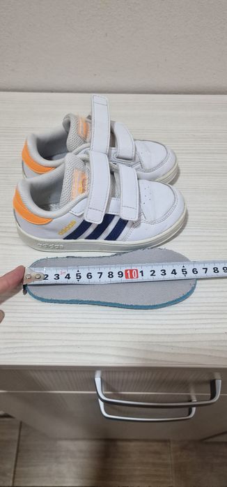 Запазени  детски обувки