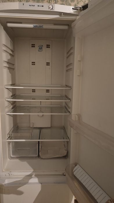 Холодильник продам