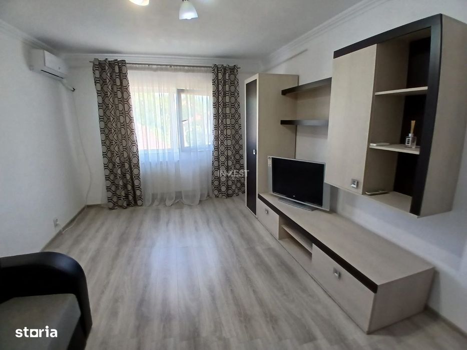 Apartament 1 camera de inchiriat zona Podu de Fier