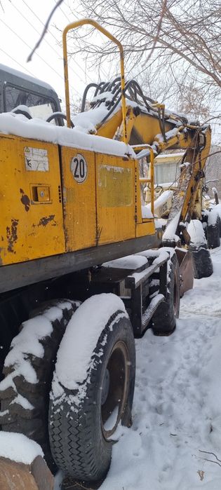 Продам экскаватор JCB JS 130W  1995 г