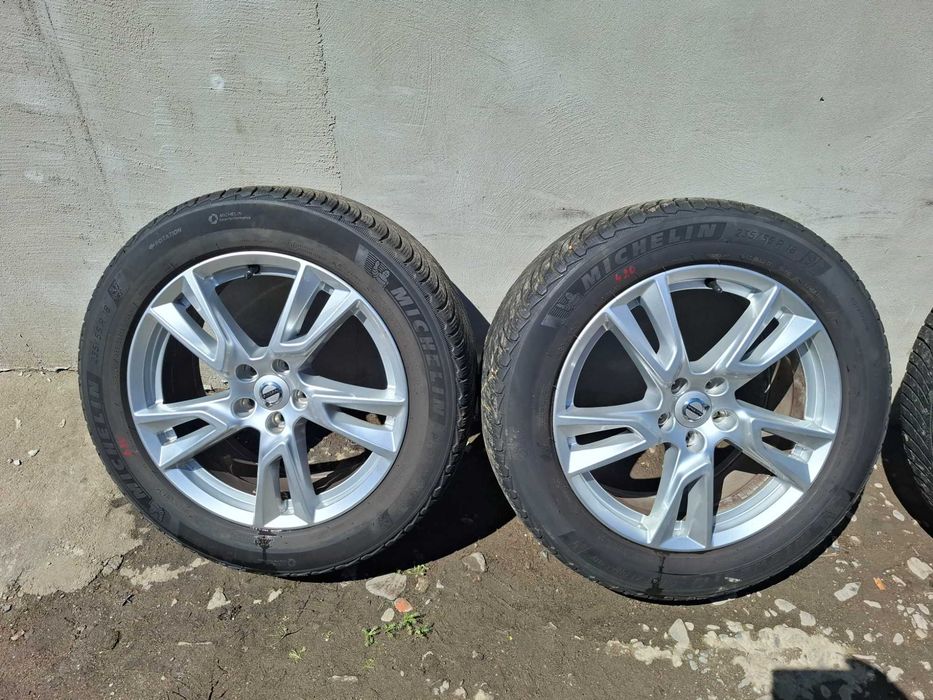 Set patru anvelope Iarna Michelin Pilot Alpin 5 SUV 235 55 R18 ci420