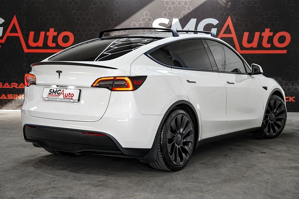 TESLA Model Y 2023 — imagine 5