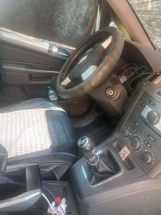 Opel Zafira перфектно състояние