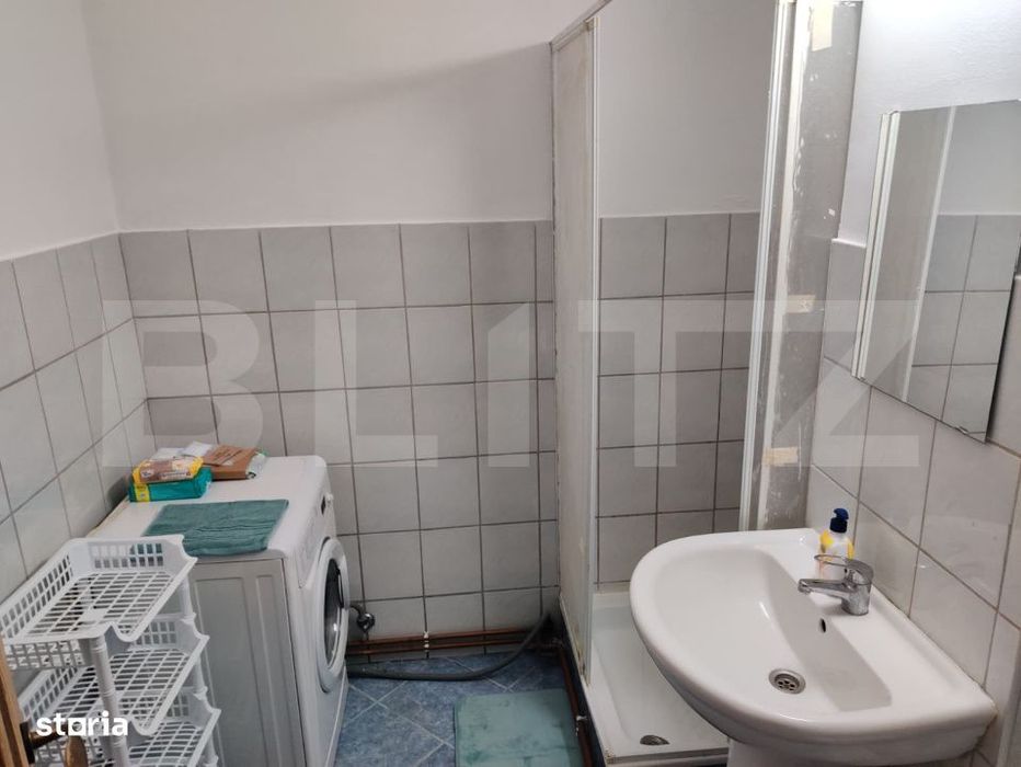 Apartament 3 camere, 70 mp, zona Tractorul