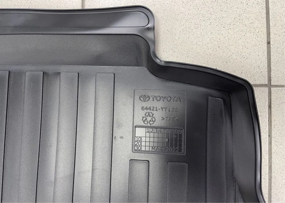 Камри 70 75 коврик