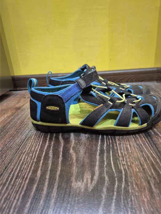 Сандали KEEN номер 38