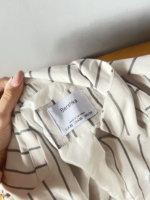 Сако BERSHKA оригинално