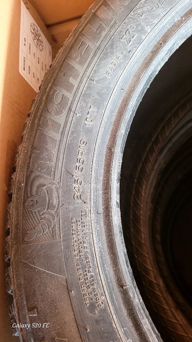 245/55/19 Michelin  комплект