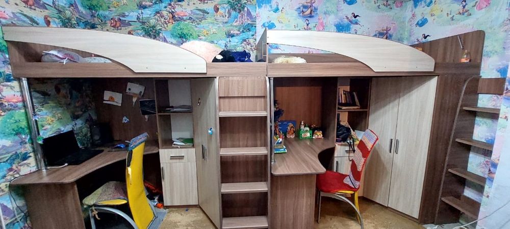 Продам кровать чердак без матраса