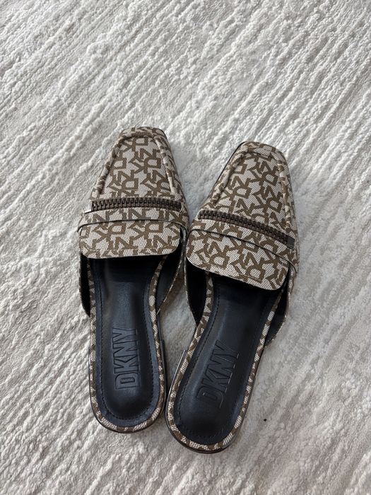 Продам мюли DKNY