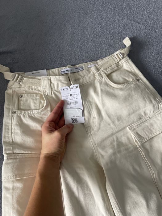 Pantaloni evazati bumbac Bershka