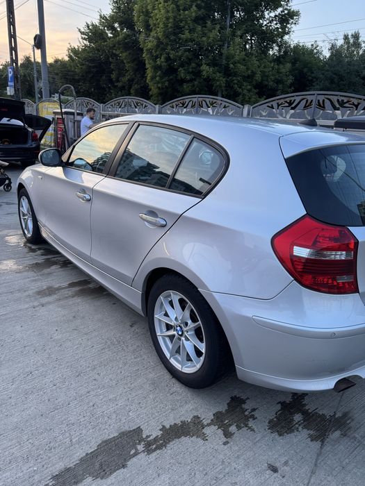 BMW SERIA 1.