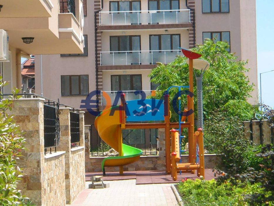 Продава се Едностаен апартамент в Несебър - 38 кв.м за 900 €/кв.м - Снимка #11