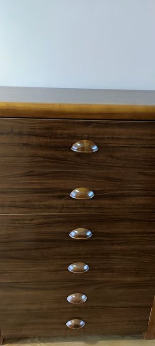 Продам комод для спальни