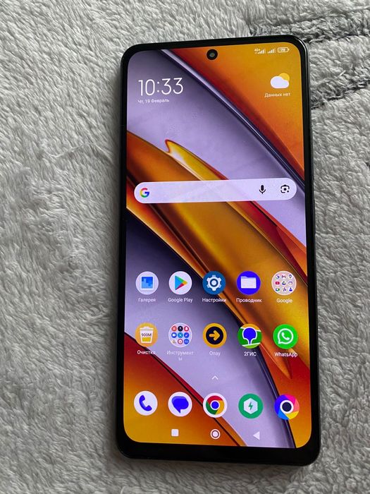 Продам  POCO  F3