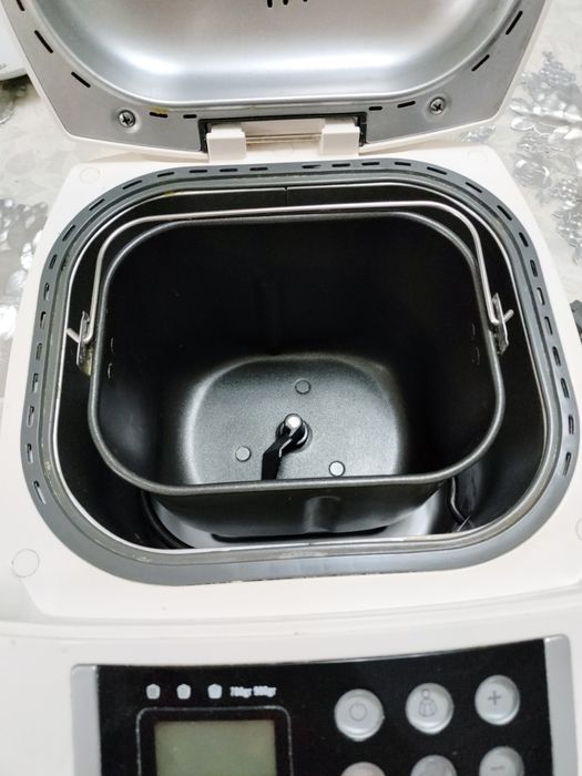 Продам Хлебопечку в отличном состоянии