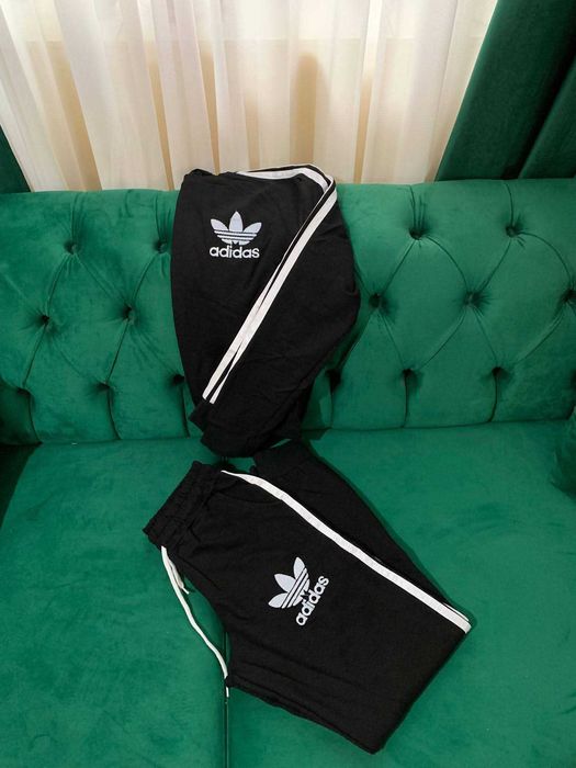 Haine cu sigla cusuta