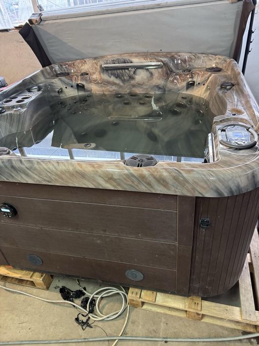 Джакузи градинско 6 места  Американско всички екстри