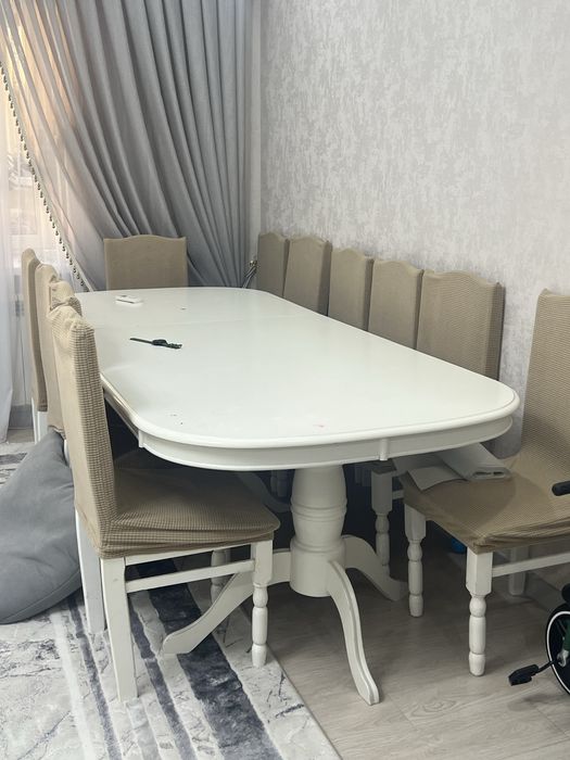 Срочно продам стол