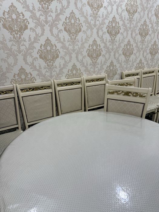 Продам стуля  8000 тг.