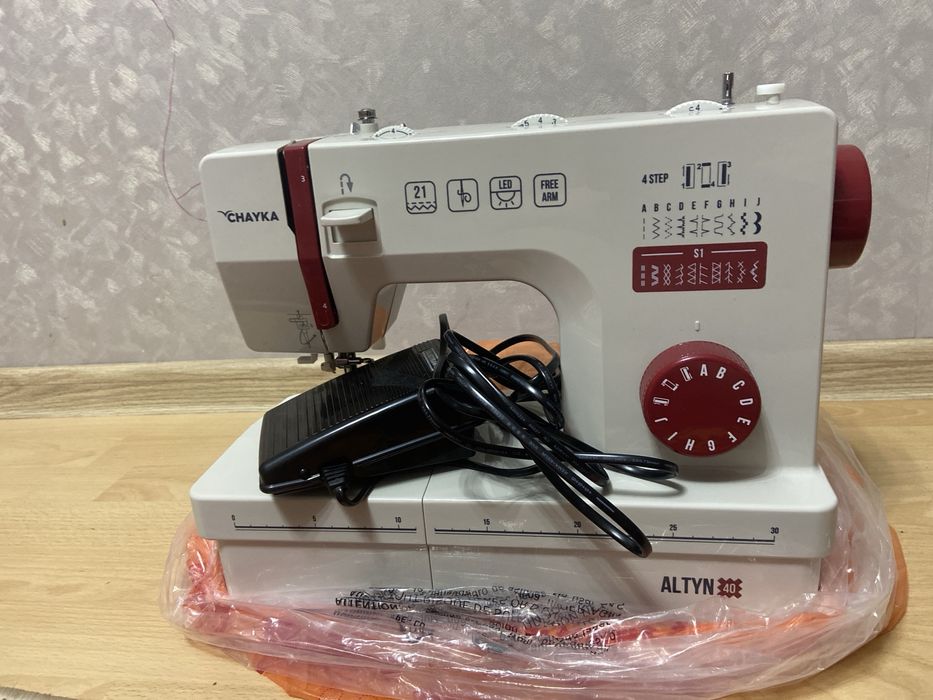 Швейная машинка новая
