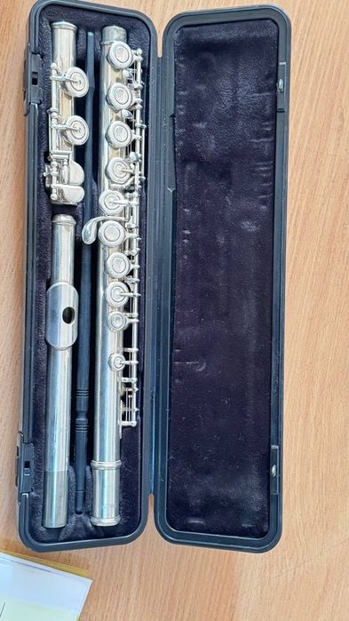 Fleyta yamaha yfl- 212 sotiladi
Made in Indonesia Orginal
Xolati: zo'r