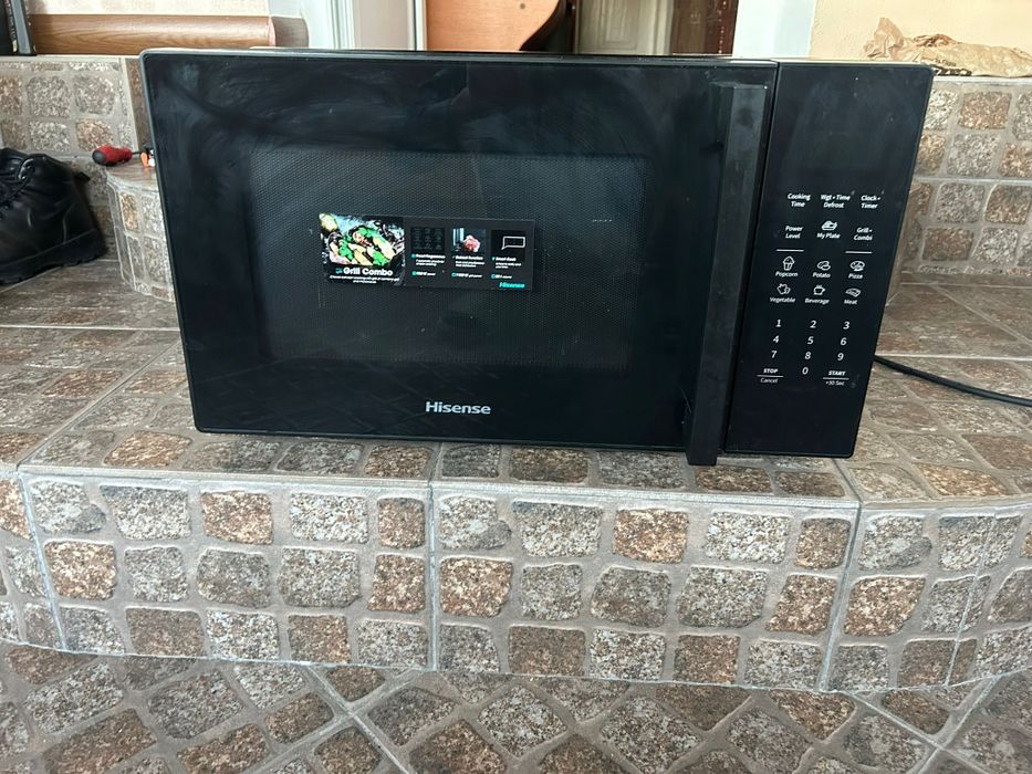 Cuptor cu microunde Hisense