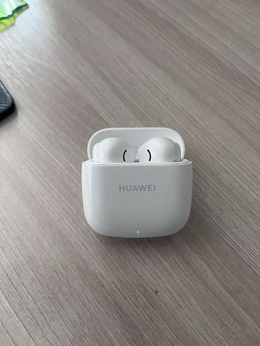 Продам наушники HUAWEI